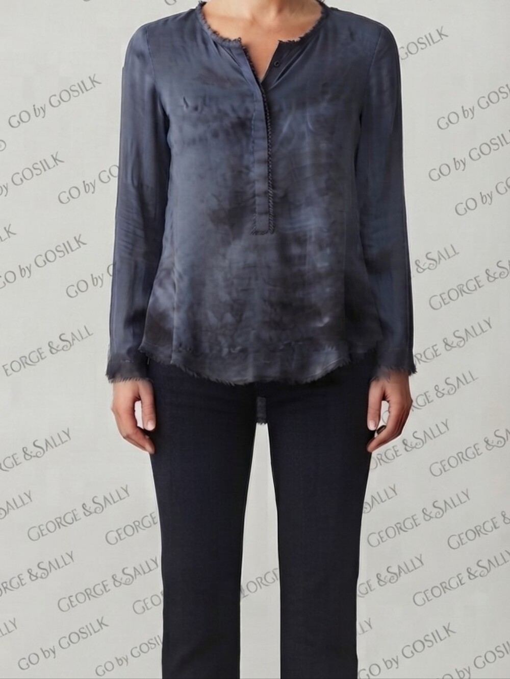 Lightweight Navy Blue Women's Long-Sleeve Tunic Top